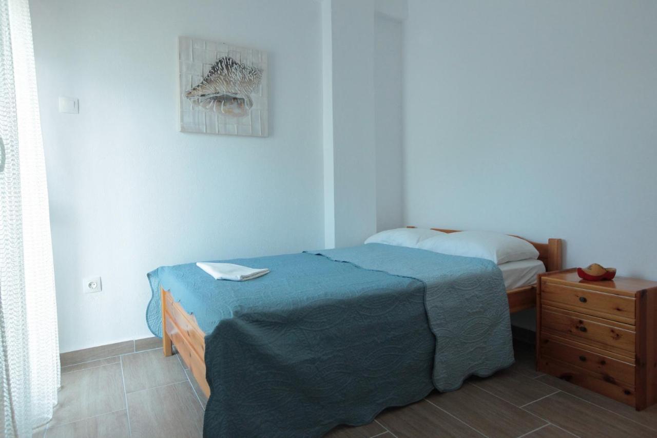 Apartment Chrisandro Nea Kallikrateia Bagian luar foto