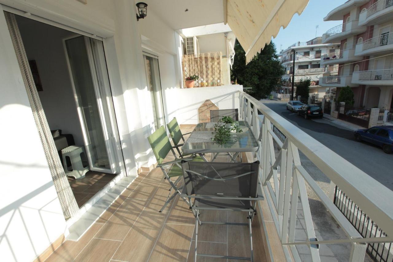 Apartment Chrisandro Nea Kallikrateia Bagian luar foto